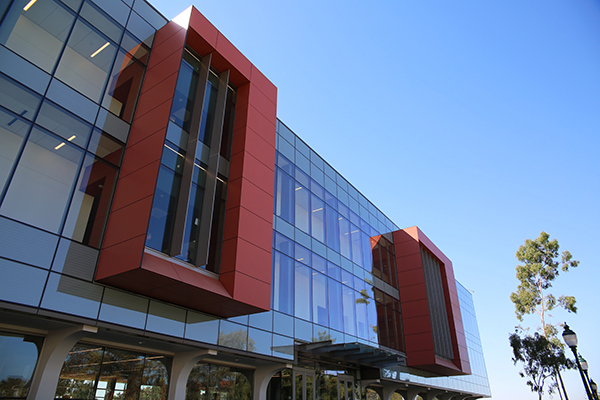 Science & Learning Center north exterior