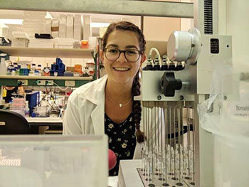 Maya Eylon in the laboratory.