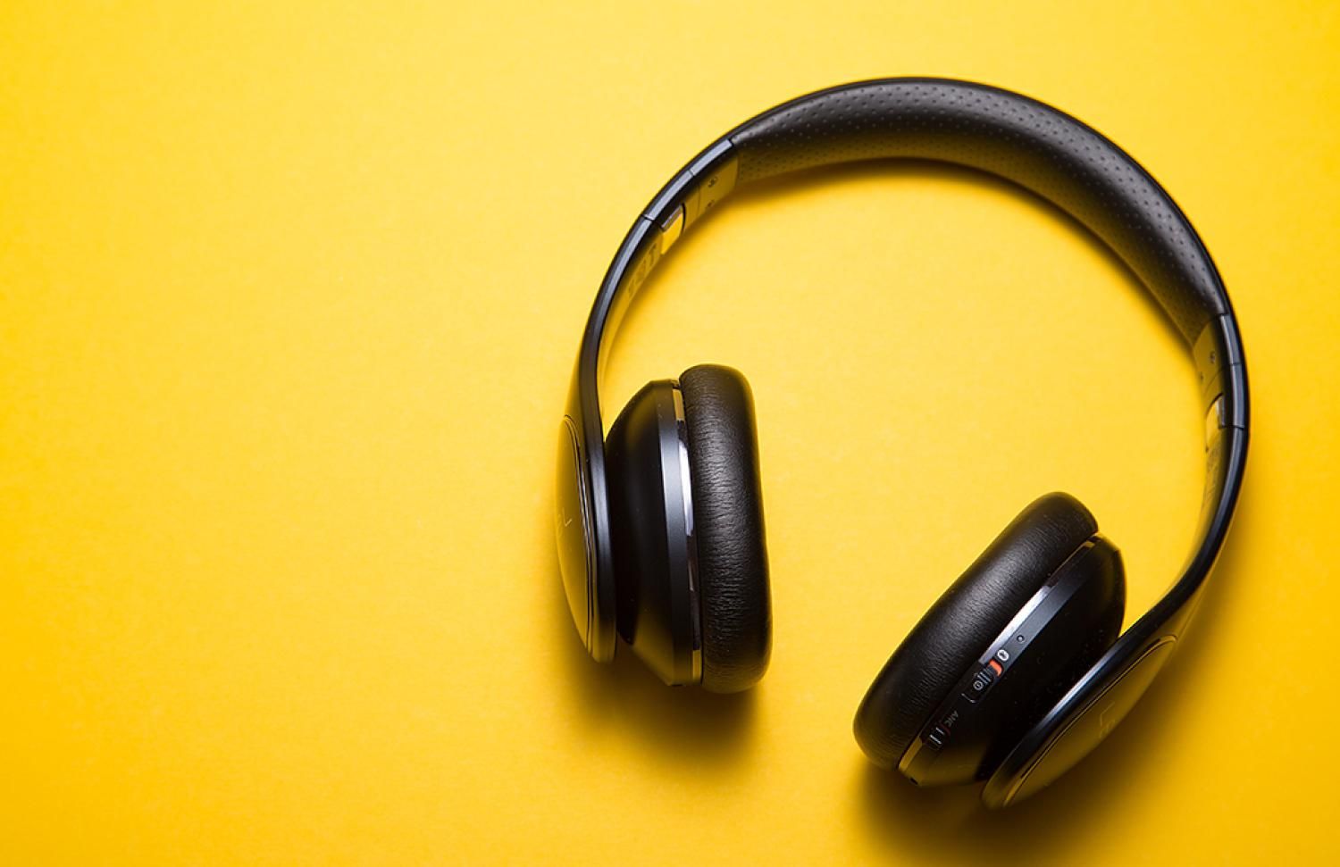 Headphone
