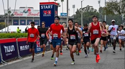 Rosebowl 5K runners