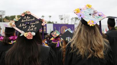 graduation caps 