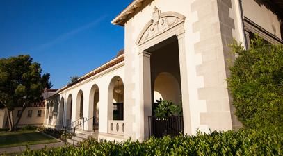 Deihl Hall on the Whittier College Campus