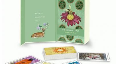 photo of Radiant Tarot: Pathway to Creativity deck