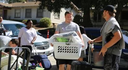 Students moving in